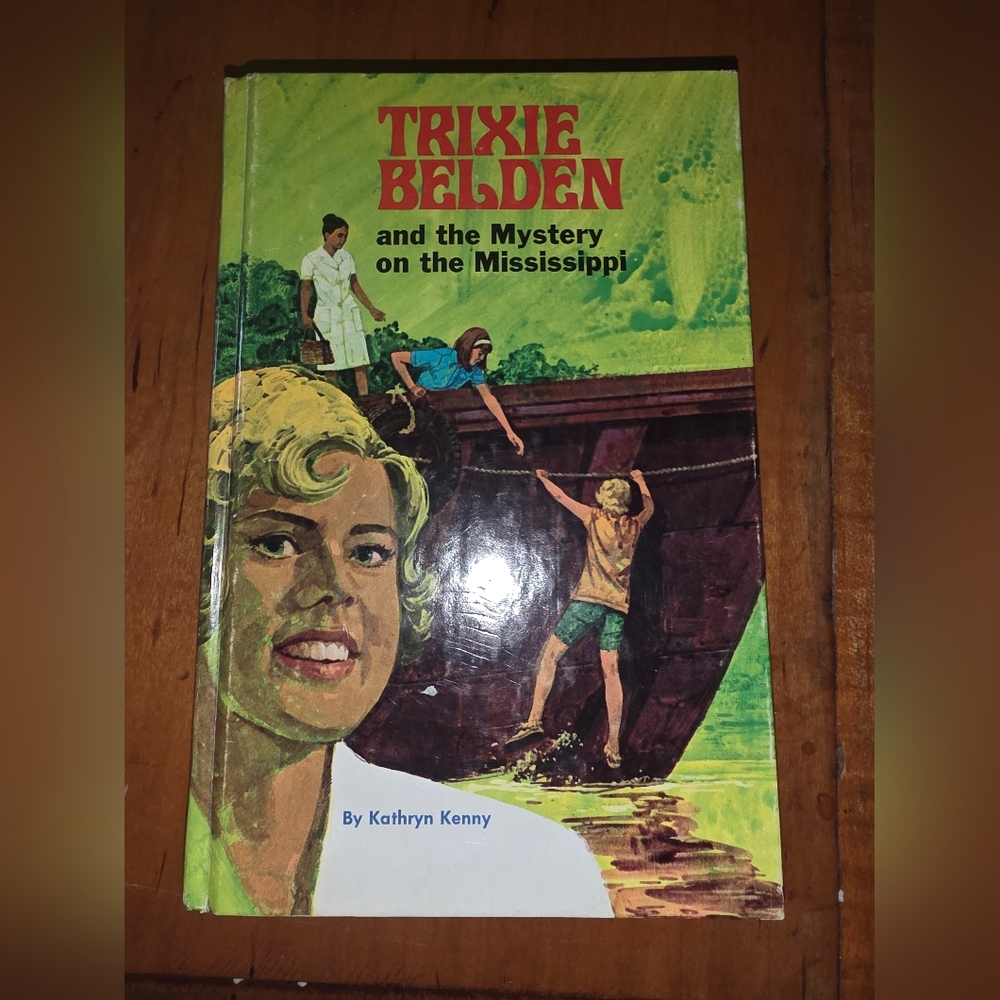 Trixie Belden and the Mystery on the Mississippi by Kathryn Kenny